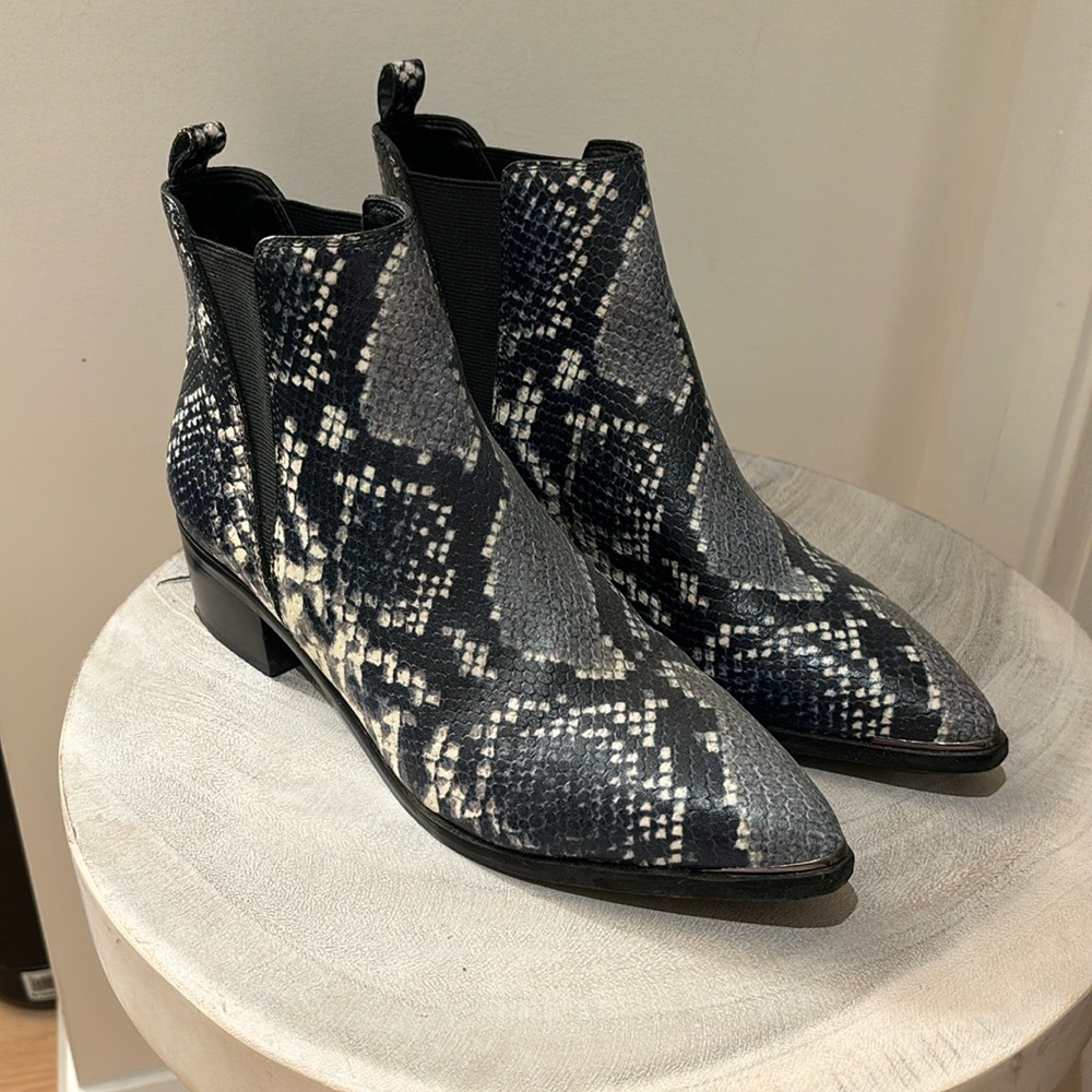 Size 6 Marc Fisher grey snake skin booties